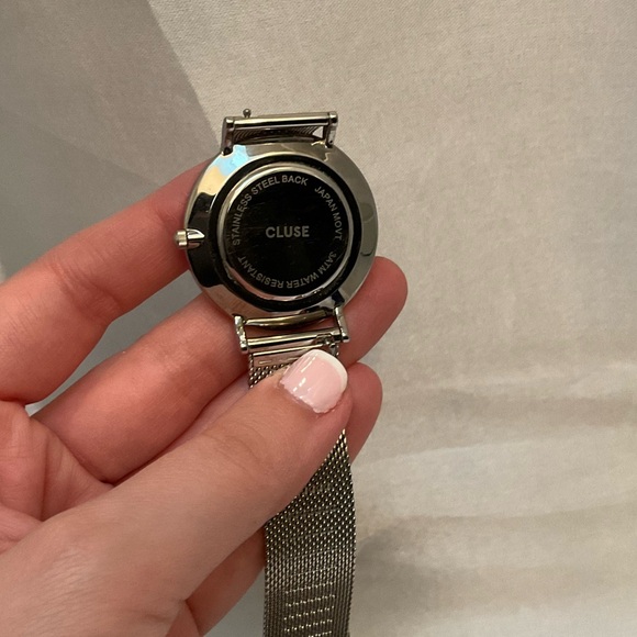 Cluse Unisex Silver Mesh Strap Watch - White Dial - Picture 6 of 7